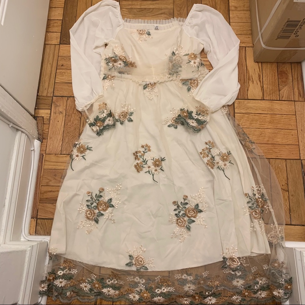 COTTAGECORE CREAM PUFF SLEEVE EMBROIDERED DRESS